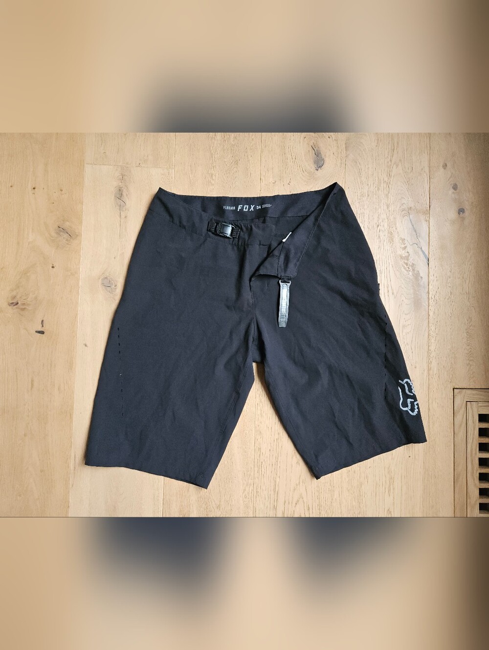 Fox Shorts Adult 34 Black Flexair MTB Mountain Bike Cycling Riding Logo Mens